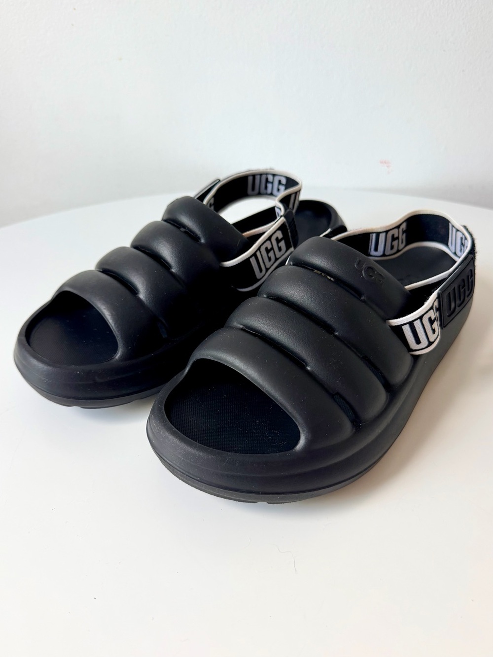 NEW UGG Sport Yeah Slides W9